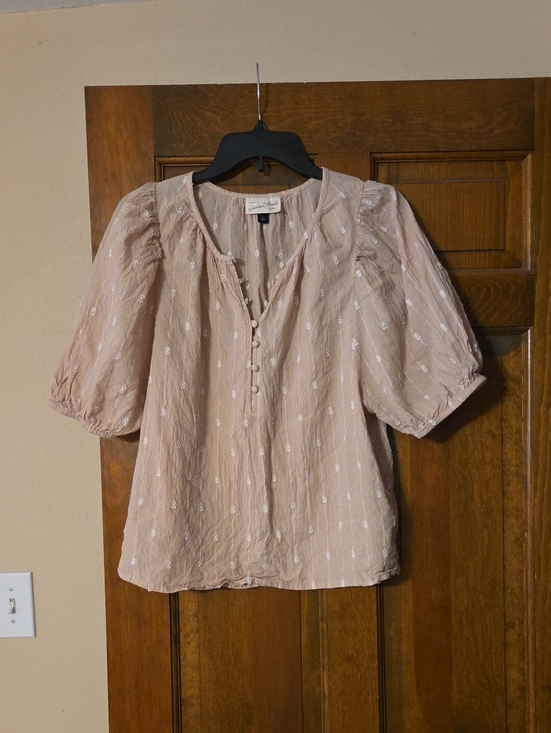 Universal Thread Tops - Universal Thread Tan Puff-Sleeve Peasant Blouse
